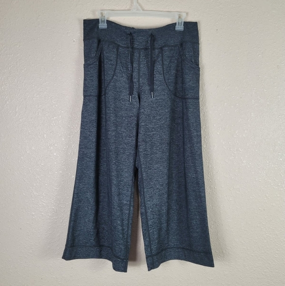 lululemon athletica Pants - LULULEMON RELAXED FIT CROP II PANTS GREY SIZE 8